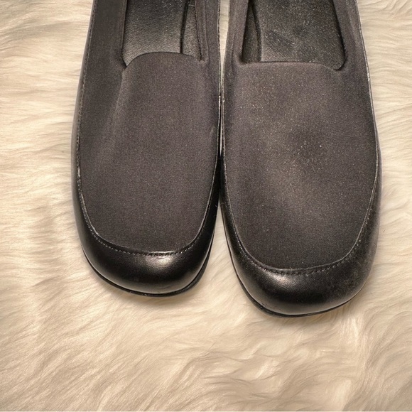 I Love Comfort Black Loafer Shoes Size 9.5 - Picture 2 of 14